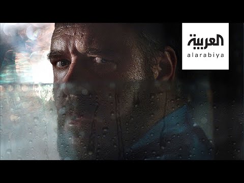 راسل كرو يحظى بيوم سيء ويصبح مختلا في أحدث أعماله